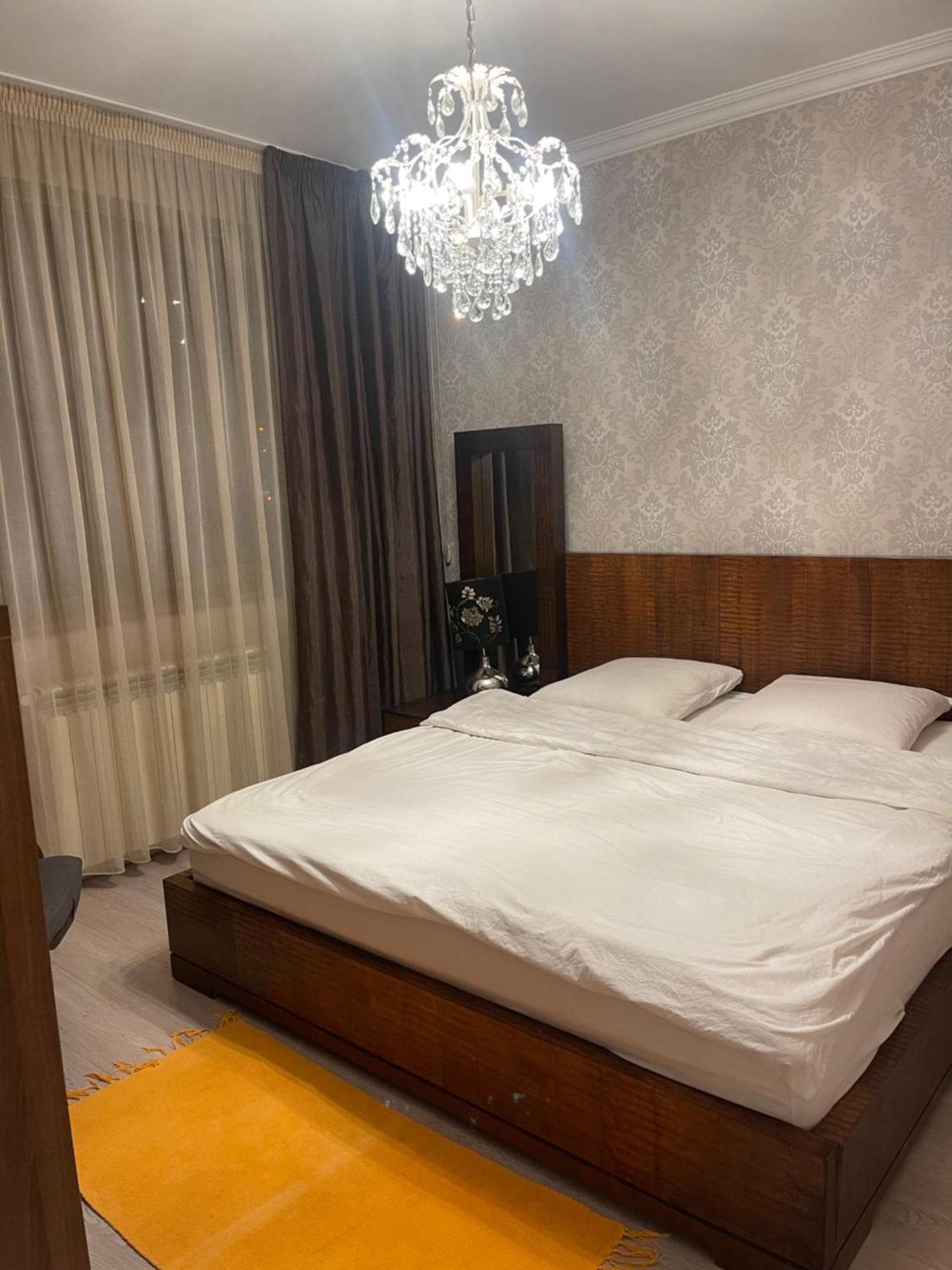 Room In A Private House - 5 Min From Therme And Airport Corbeanca Экстерьер фото